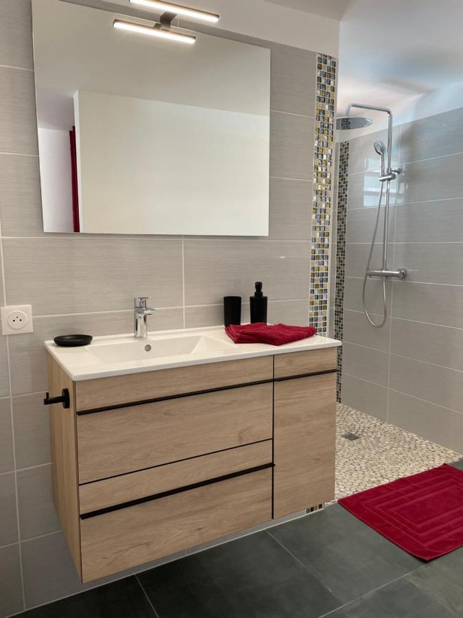 Les Coulirooms - Gite Sainte-Anne  Luaran gambar