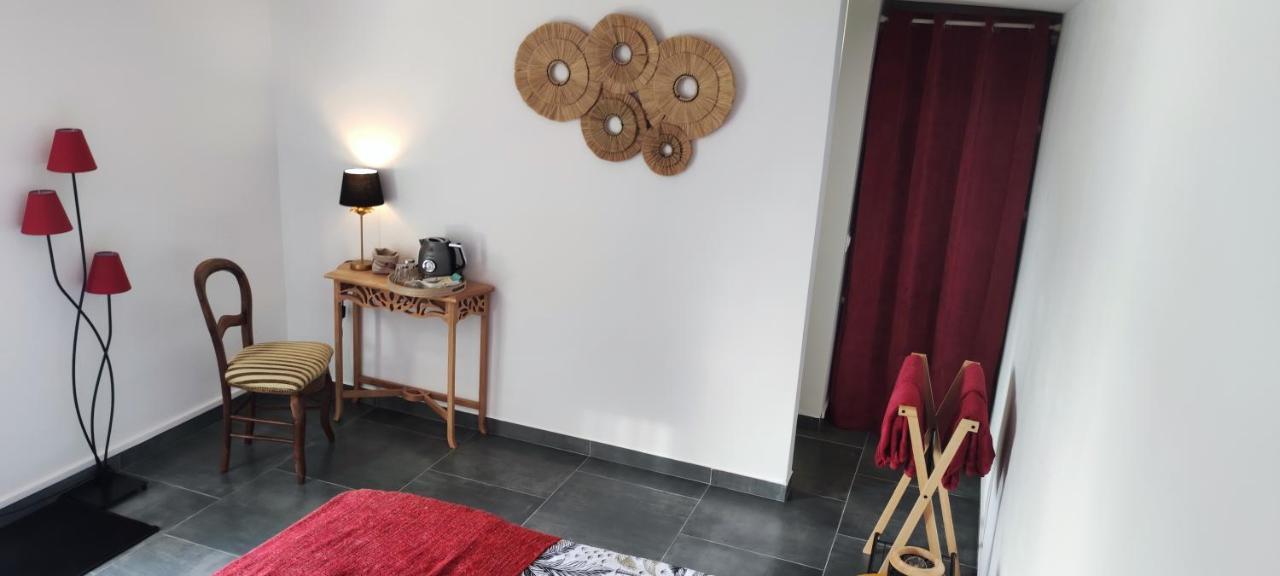 Les Coulirooms - Gite Sainte-Anne  Luaran gambar